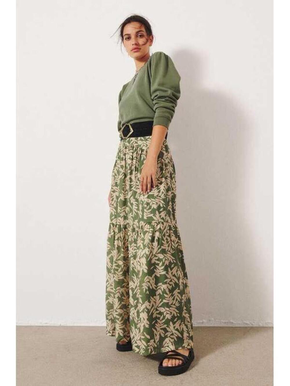NWOT ba&sh Tally Skirt in Vert Botanical Print Size M